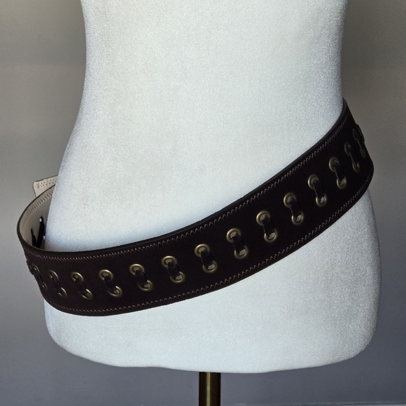 Boho Brown Leather Belt Brass Tone Gromments/Buckle Whipstitch Detailing Size M main image 5
